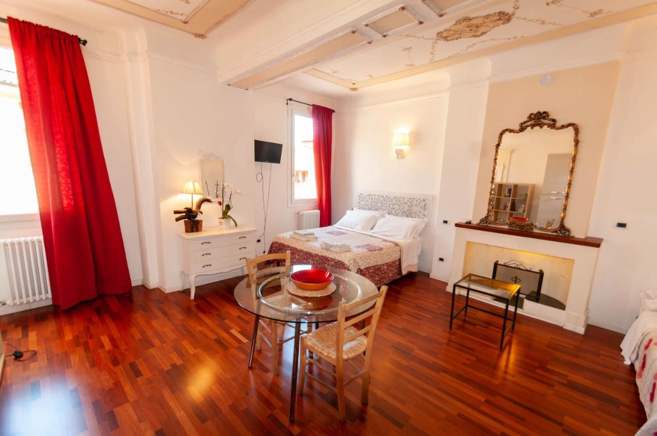 בולוניה Porta Antica Apartment מראה חיצוני תמונה