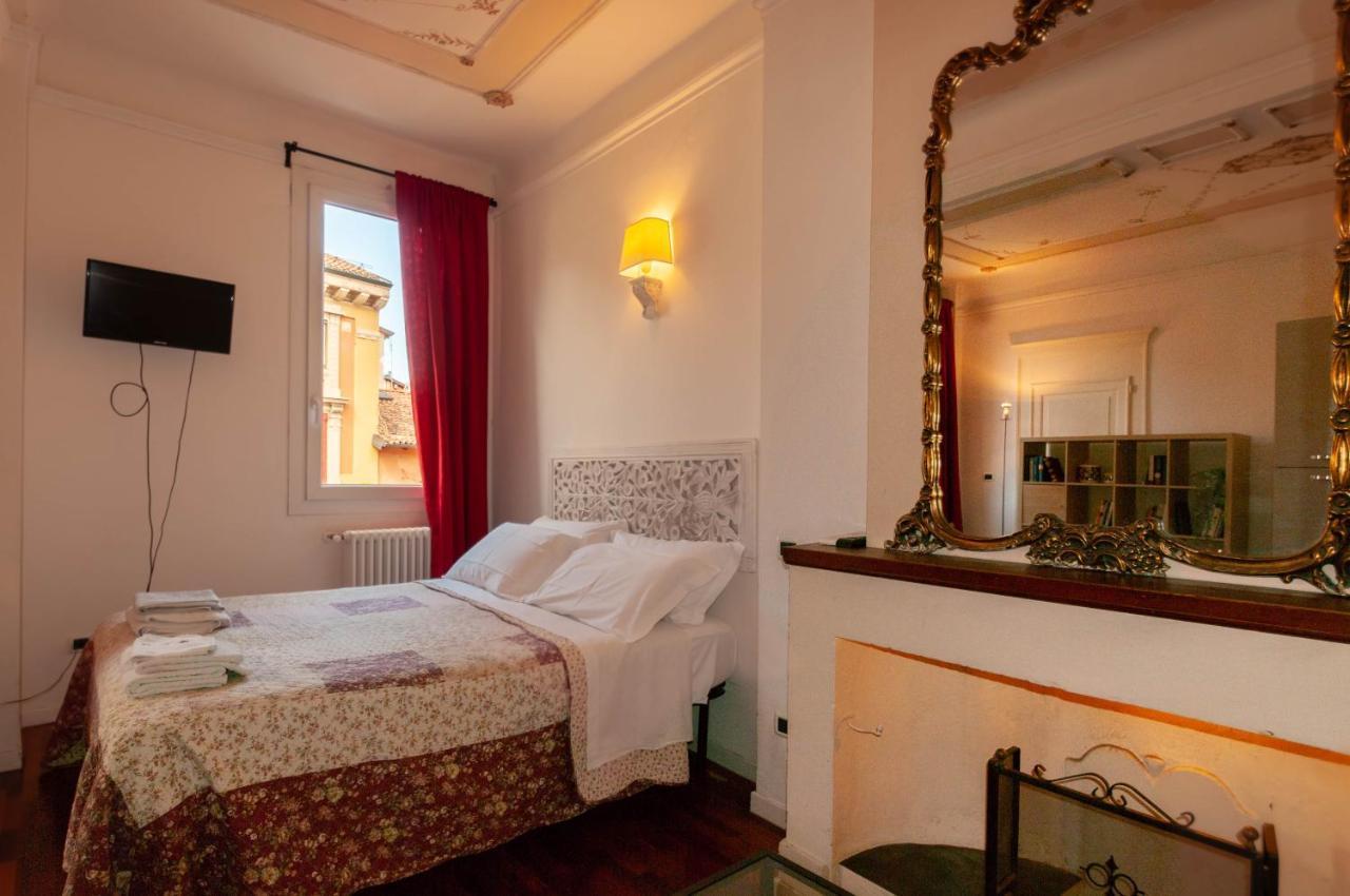 בולוניה Porta Antica Apartment מראה חיצוני תמונה